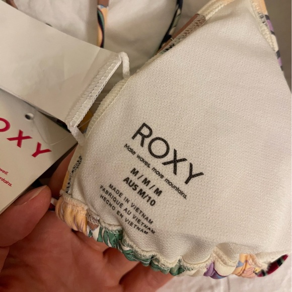 NWT Roxy Triangle Bikini Top - Picture 3 of 4